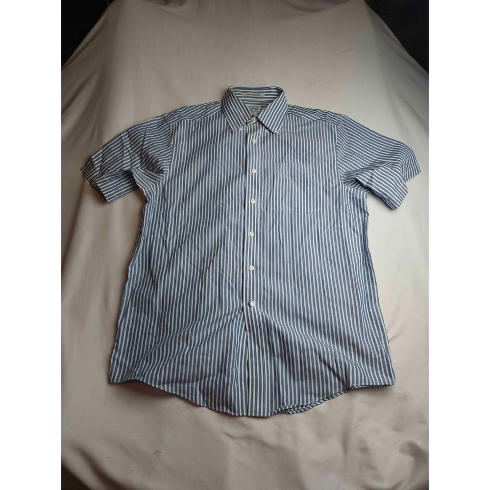 L.L.Bean Button-Down Shirt Mens Medium Blue White Striped Wrinkle Resistant